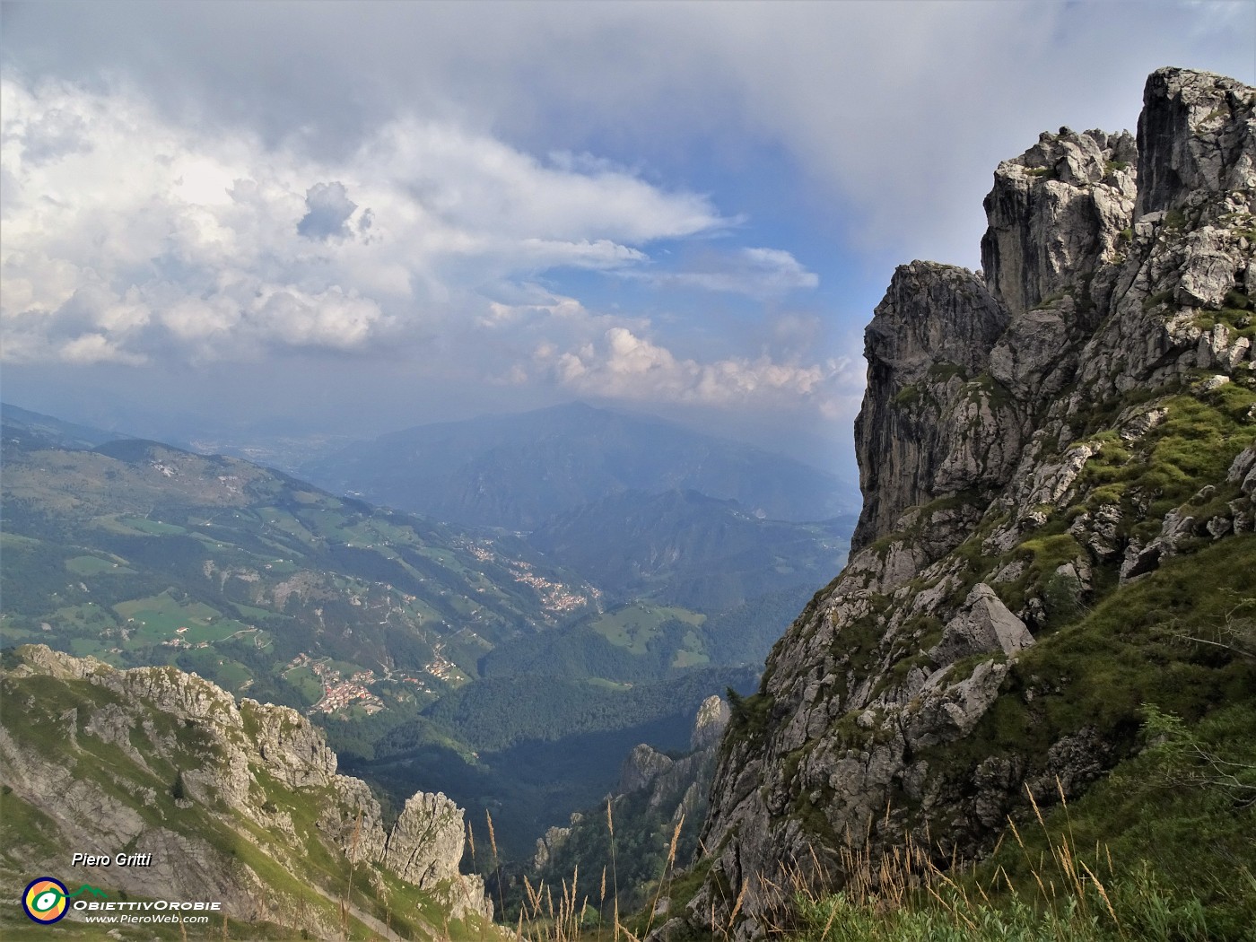 66 Torrioni d'Alben con vista sulla Val del riso.JPG